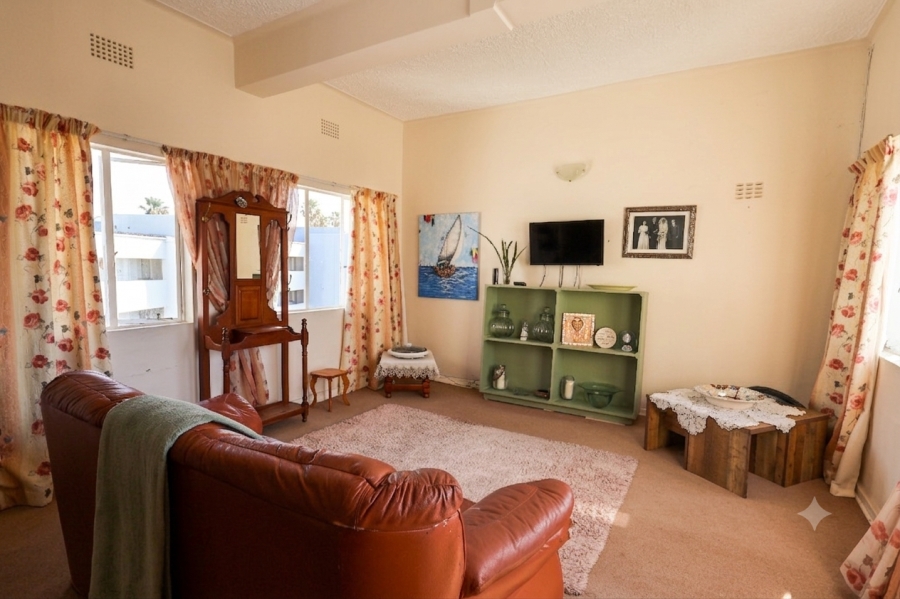 1 Bedroom Property for Sale in Quigney Eastern Cape